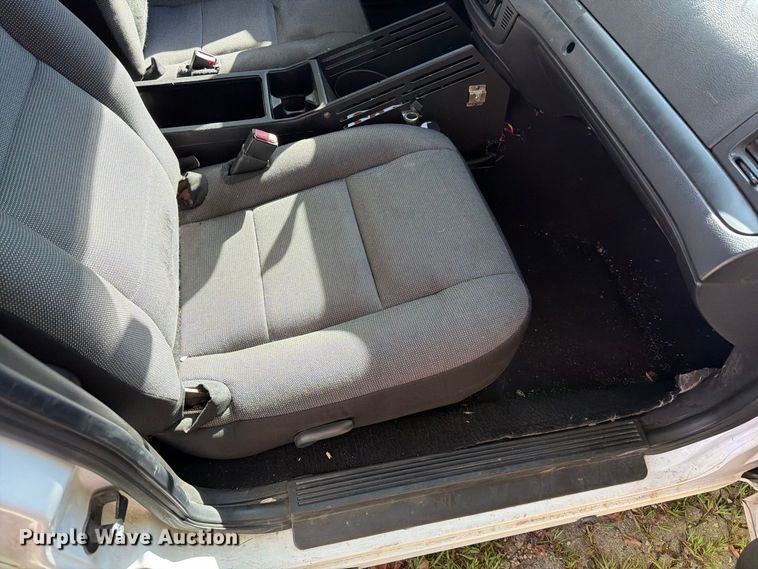 image for item FT6722 2006 Ford Crown Victoria Police Interceptor 