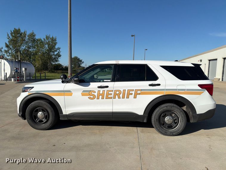 image for item FT8018 2022 Ford Explorer Police Interceptor SUV