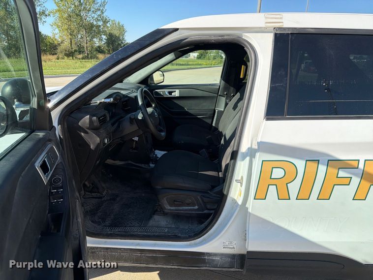 image for item FT8018 2022 Ford Explorer Police Interceptor SUV