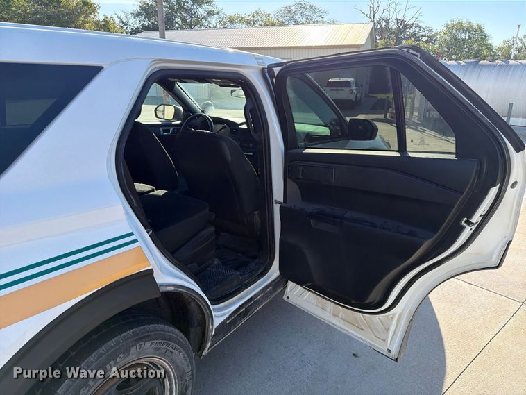 image for item FT8018 2022 Ford Explorer Police Interceptor SUV