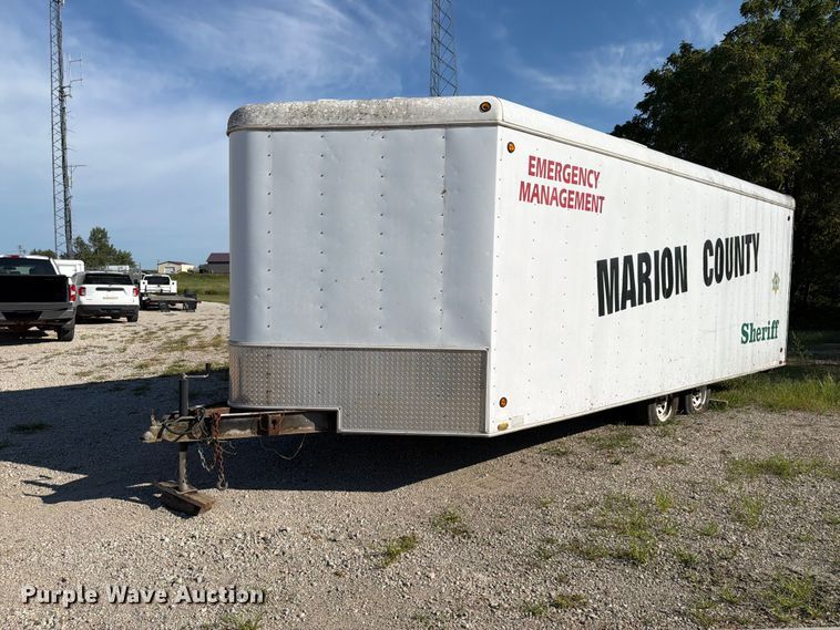 image for item FT8020 2002 United Express line enclosed cargo trailer