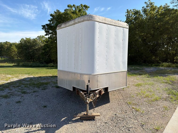 image for item FT8020 2002 United Express line enclosed cargo trailer
