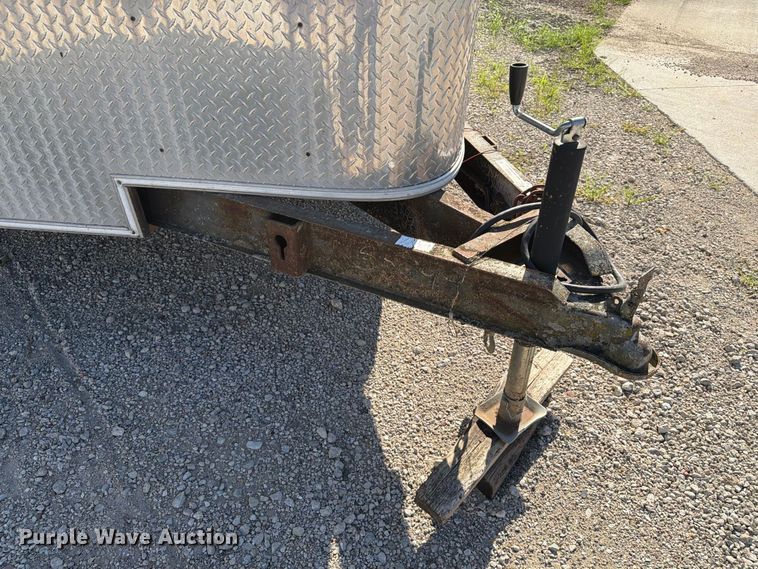 image for item FT8020 2002 United Express line enclosed cargo trailer