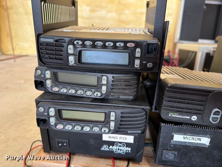 image for item FT8024 Kenwood two way radios
