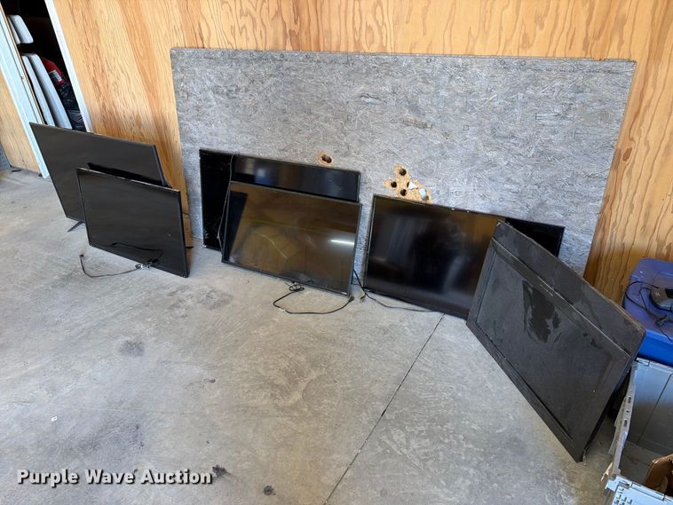 image for item FT8028 (6) TVs