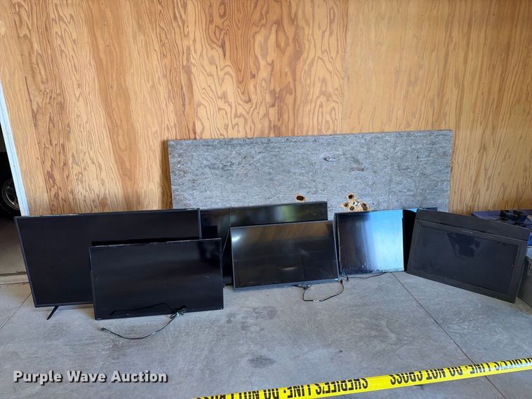 image for item FT8028 (6) TVs