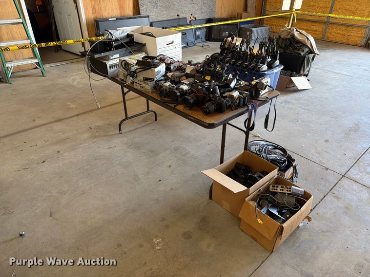 image for item FT8029 Assorted Cameras and Electronics