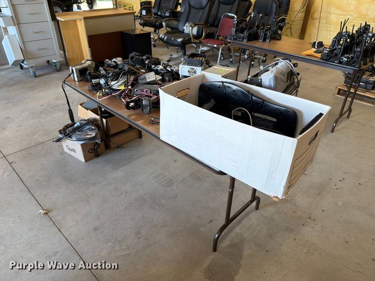 image for item FT8029 Assorted Cameras and Electronics