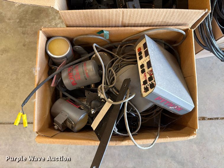 image for item FT8029 Assorted Cameras and Electronics
