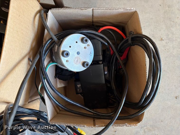image for item FT8029 Assorted Cameras and Electronics