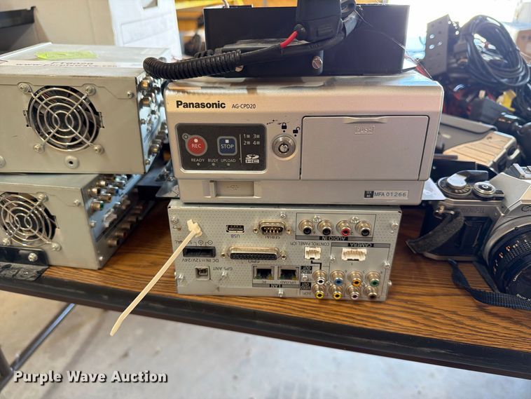 image for item FT8029 Assorted Cameras and Electronics
