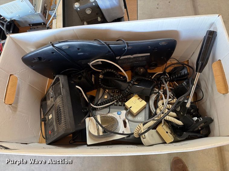 image for item FT8029 Assorted Cameras and Electronics