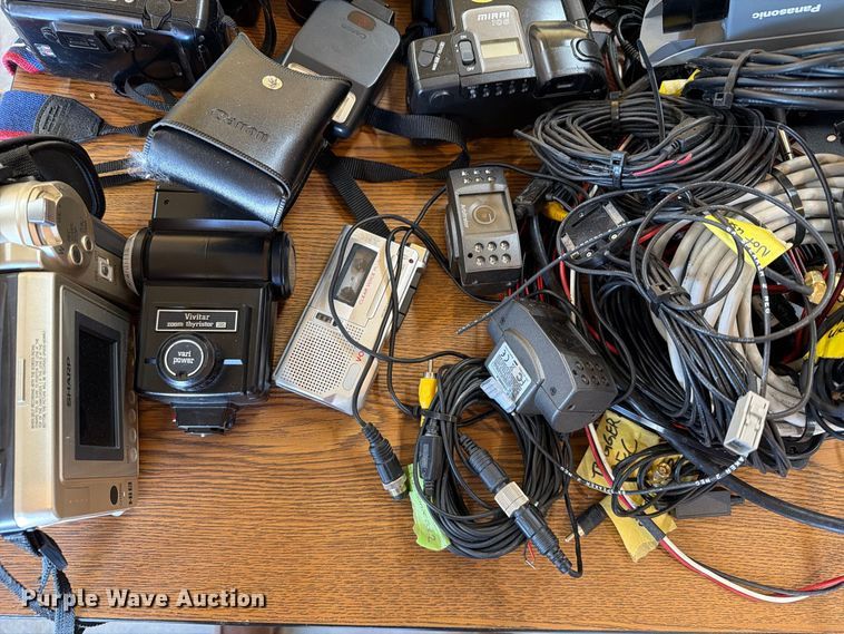 image for item FT8029 Assorted Cameras and Electronics