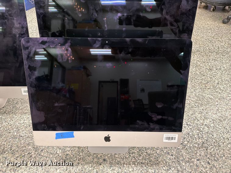 image for item FT8031 (4) Apple all-in-one desktop computers