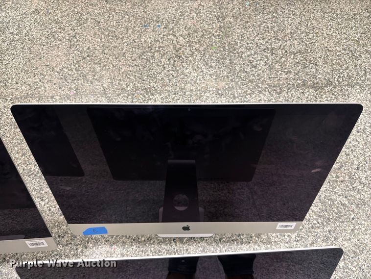 image for item FT8031 (4) Apple all-in-one desktop computers