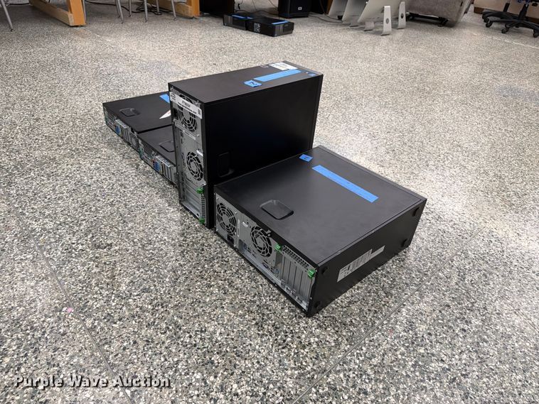 image for item FT8034 (4) HP computers