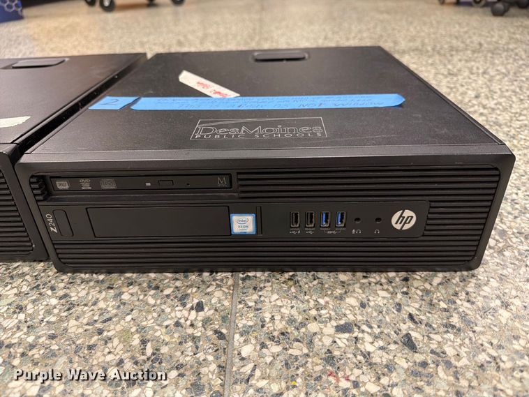 image for item FT8034 (4) HP computers