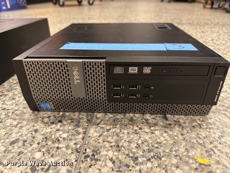 image for item FT8035 (4) computers