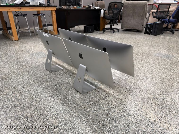 image for item FT8037 (4) Apple all-in-one desktop computers