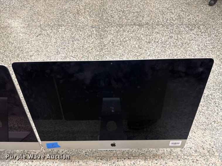 image for item FT8037 (4) Apple all-in-one desktop computers