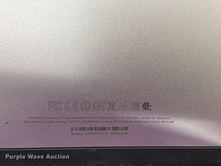 image for item FT8037 (4) Apple all-in-one desktop computers