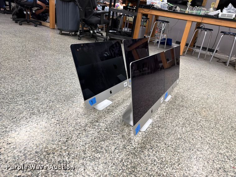 image for item FT8038 (4) Apple all-in-one desktop computers