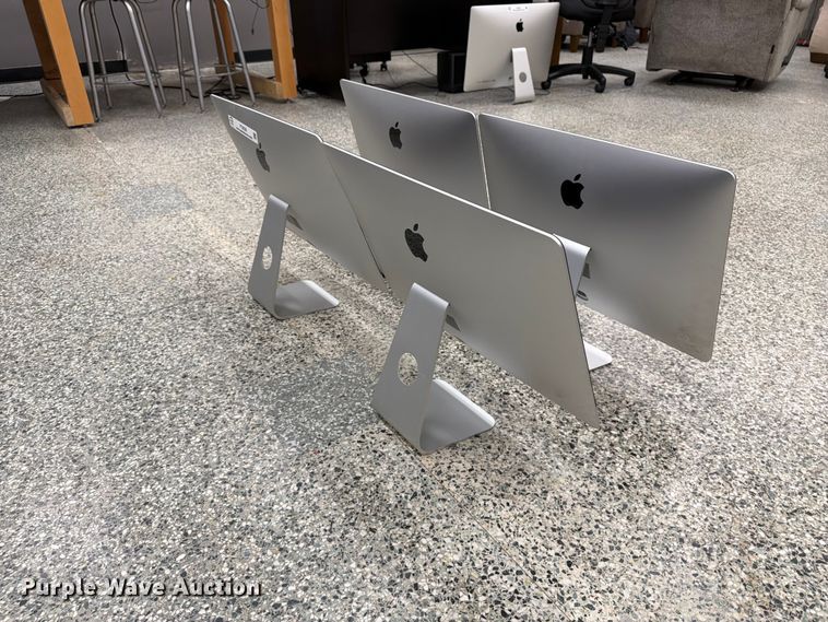 image for item FT8038 (4) Apple all-in-one desktop computers