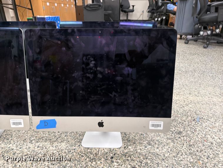 image for item FT8038 (4) Apple all-in-one desktop computers