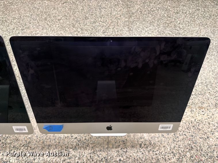 image for item FT8038 (4) Apple all-in-one desktop computers