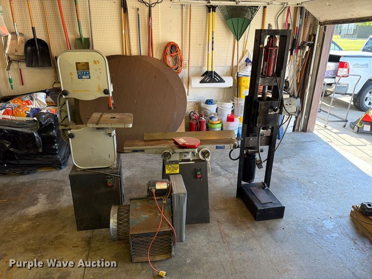image for item FT8041 Shop tools