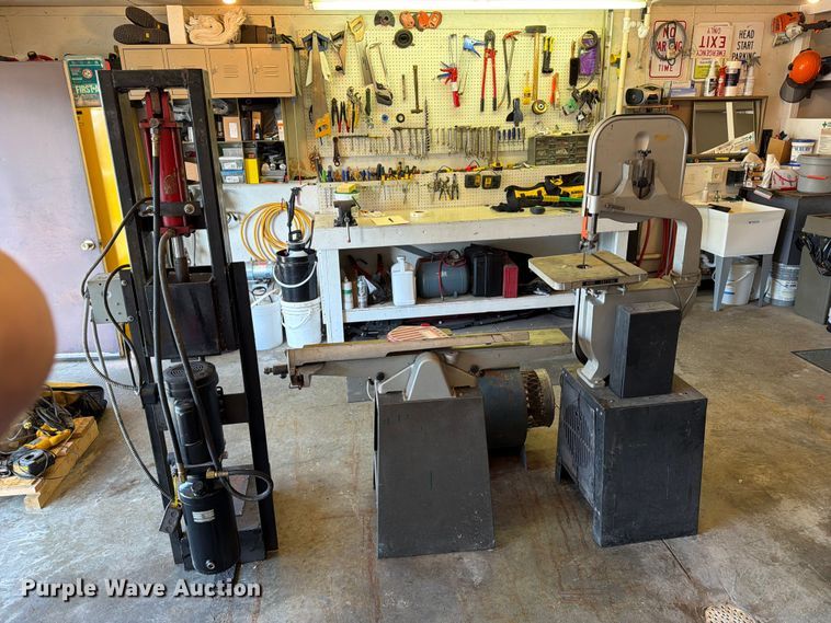image for item FT8041 Shop tools