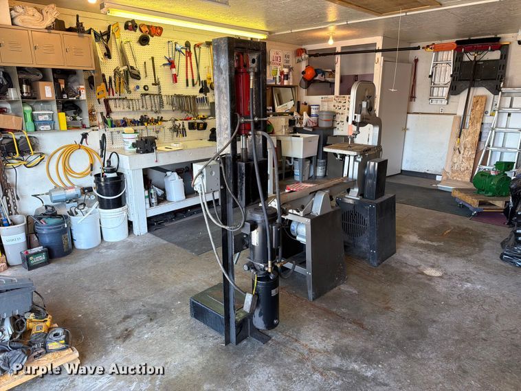 image for item FT8041 Shop tools
