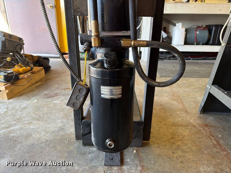 image for item FT8041 Shop tools