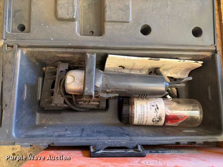 image for item FT8042 Power tools