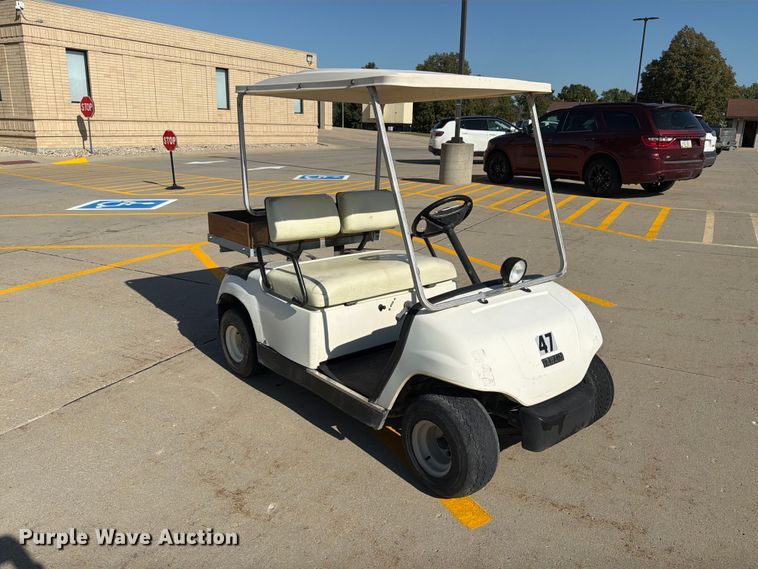 image for item FT8045 1997 Yamaha G16A golf cart