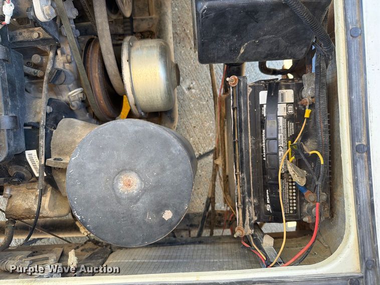image for item FT8045 1997 Yamaha G16A golf cart
