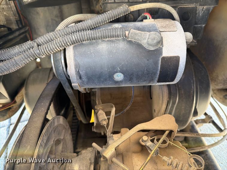 image for item FT8045 1997 Yamaha G16A golf cart