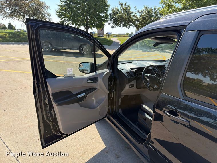 image for item FT8046 2015 Ford Transit Connect van