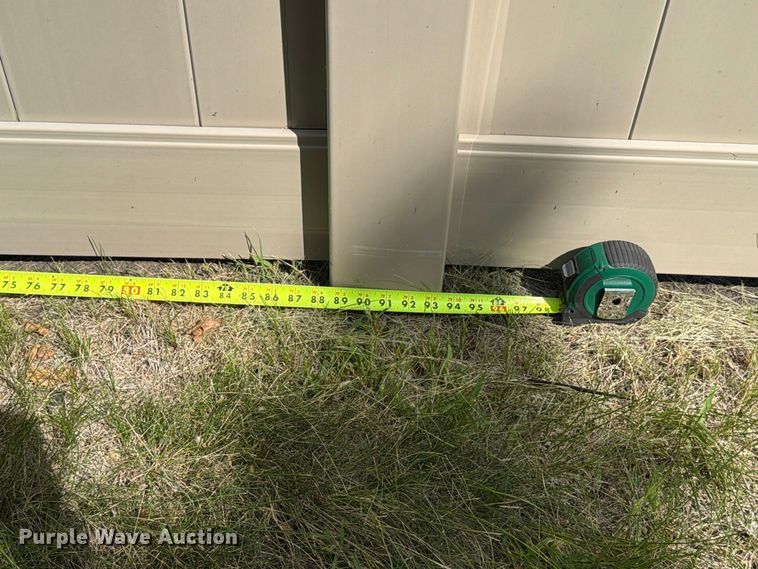 image for item FT8047 Approximately 240' of vinyl fencing
