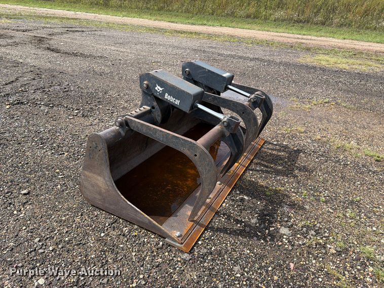 image for item FT8050 Bobcat 66 GNDL BKT GRPL skid steer grapple bucket