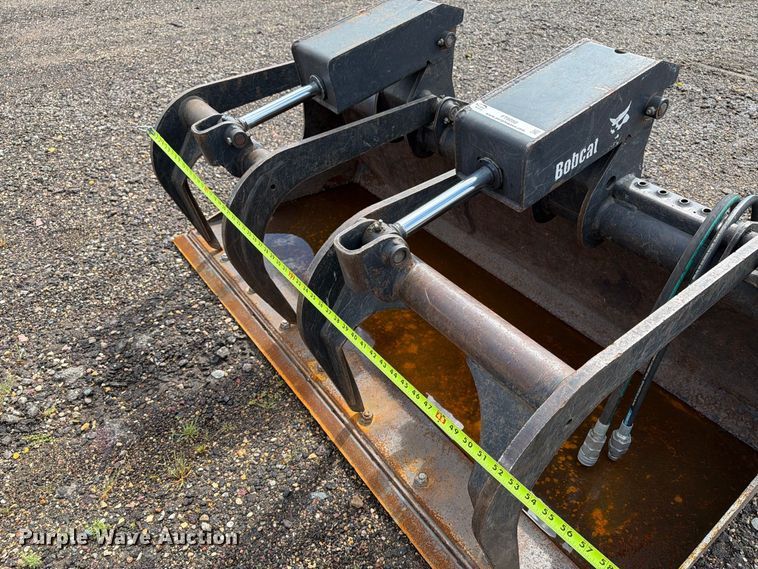 image for item FT8050 Bobcat 66 GNDL BKT GRPL skid steer grapple bucket