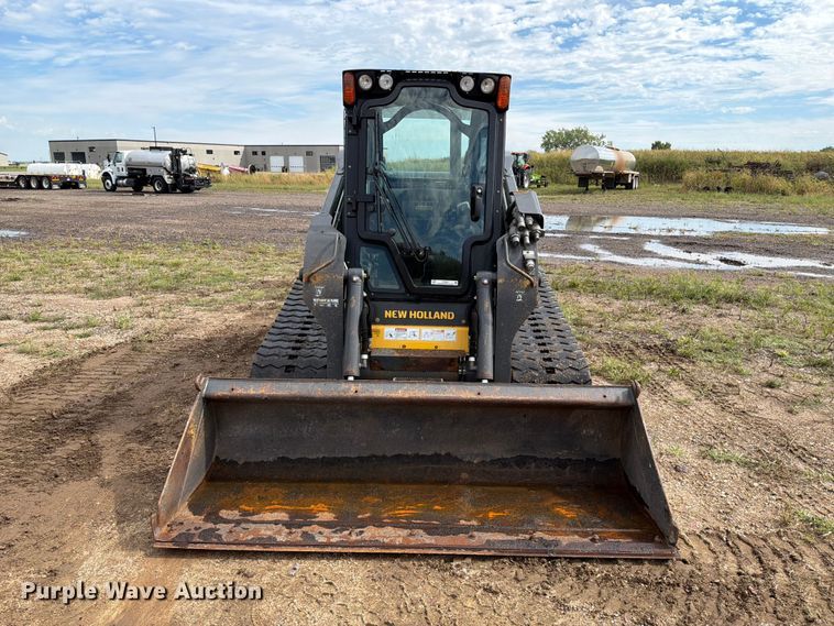 image for item FT8051 2019 New Holland C232 tracked skid steer loader
