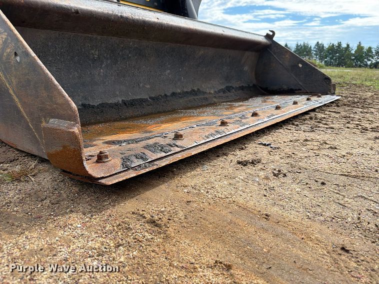 image for item FT8051 2019 New Holland C232 tracked skid steer loader