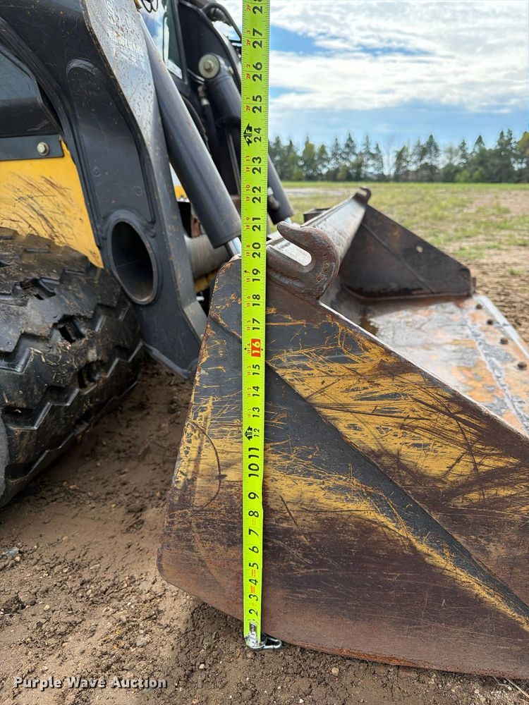 image for item FT8051 2019 New Holland C232 tracked skid steer loader