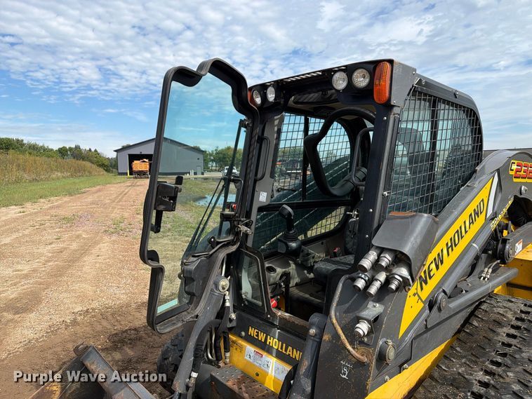 image for item FT8051 2019 New Holland C232 tracked skid steer loader