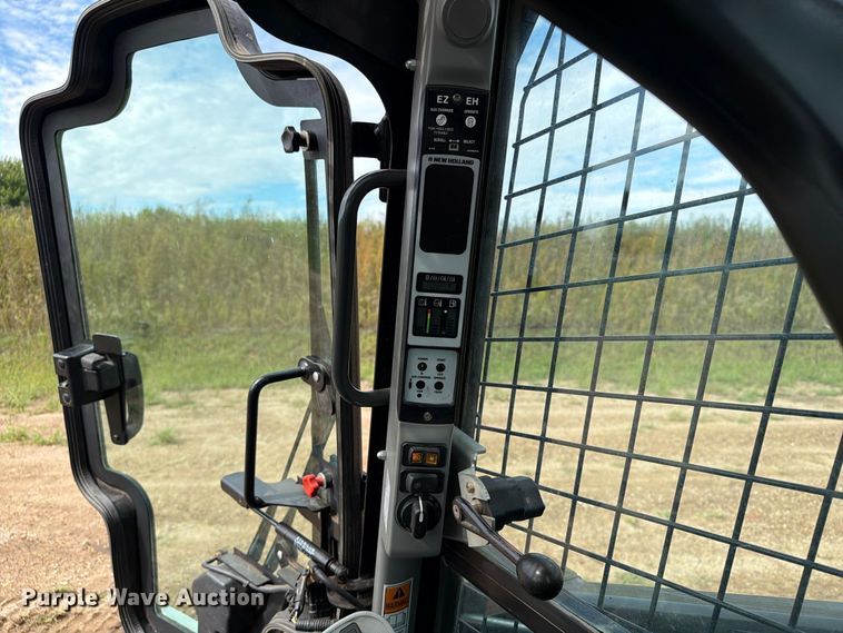 image for item FT8051 2019 New Holland C232 tracked skid steer loader