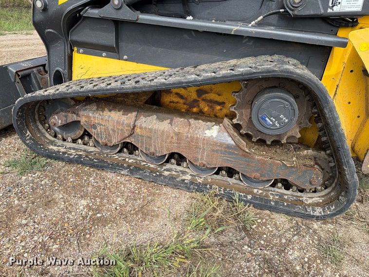 image for item FT8051 2019 New Holland C232 tracked skid steer loader