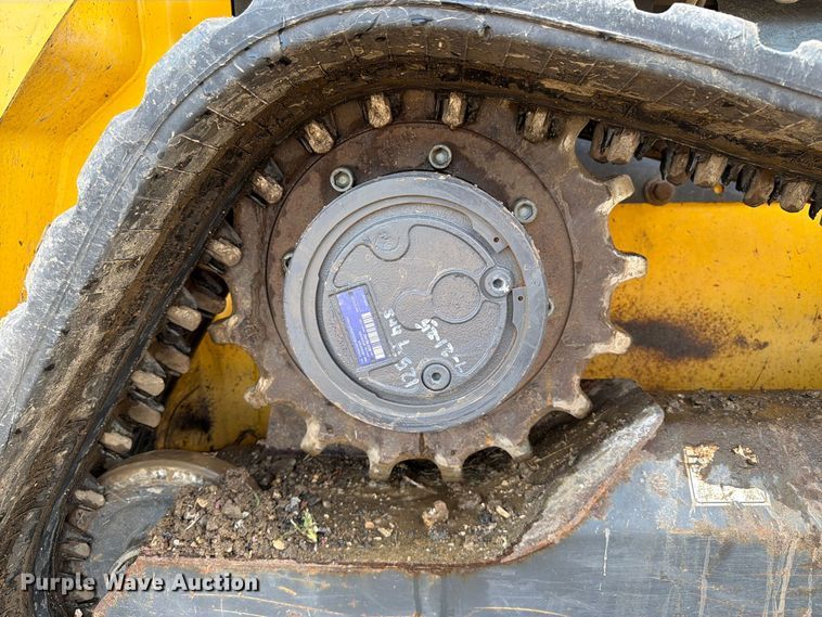 image for item FT8051 2019 New Holland C232 tracked skid steer loader