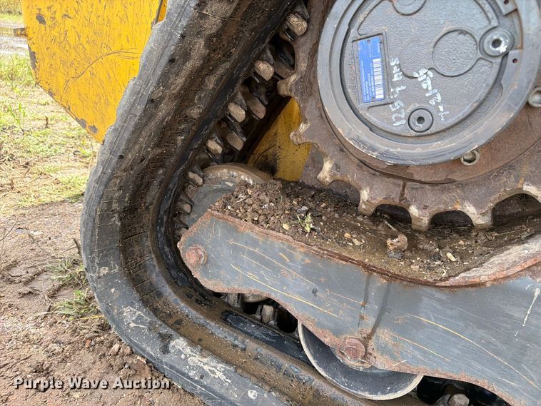 image for item FT8051 2019 New Holland C232 tracked skid steer loader