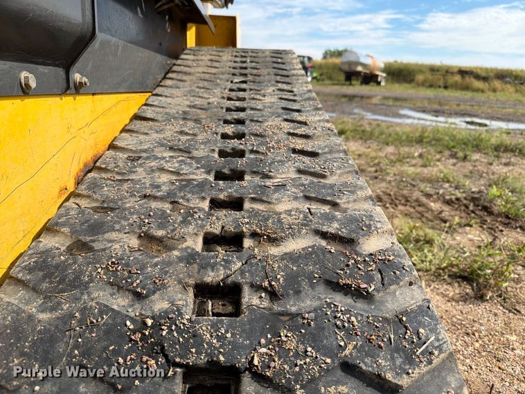 image for item FT8051 2019 New Holland C232 tracked skid steer loader